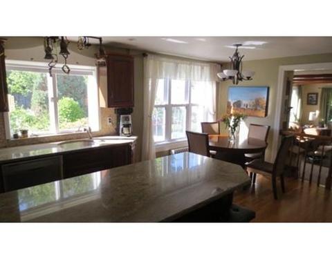 53 Nelson Pl, Worcester, MA 01605 photo 3