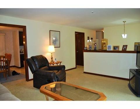 127 Phyllis Rd, Raynham, MA 02767 photo 5