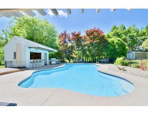 23 Lyons Rd, Dudley, MA 01571 photo 5