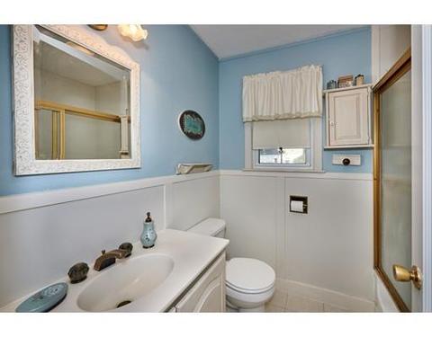 254 Pheland St, Springfield, MA 01109 photo 14