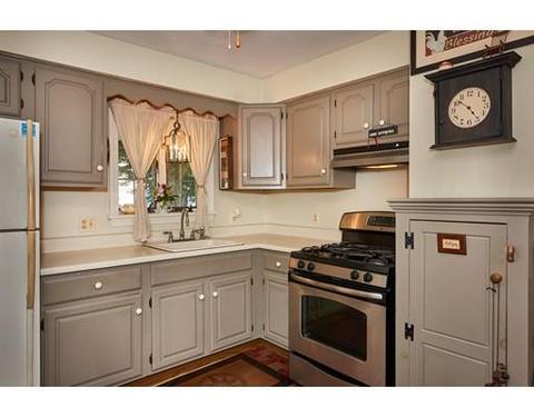 254 Pheland St, Springfield, MA 01109 photo 11