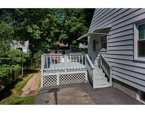254 Pheland St, Springfield, MA 01109 photo 3