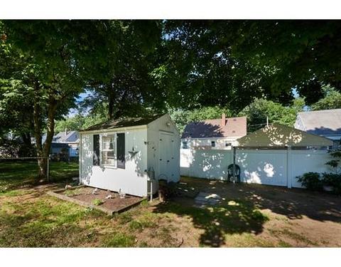 254 Pheland St, Springfield, MA 01109 photo 5