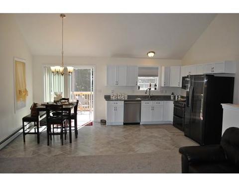 317 Brookside Dr, Gardner, MA 01440 photo 2