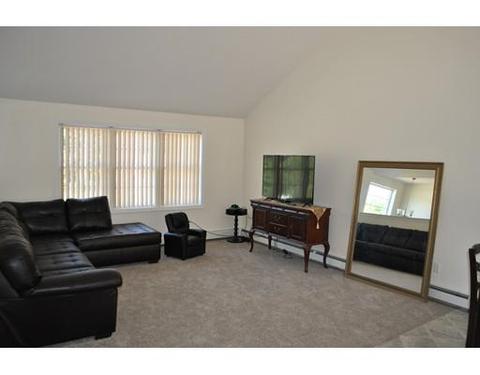 317 Brookside Dr, Gardner, MA 01440 photo 3