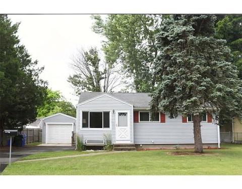 62 Ogden St, Springfield, MA 01151 photo 2