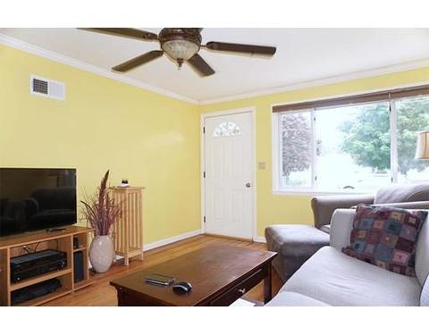 62 Ogden St, Springfield, MA 01151 photo 5