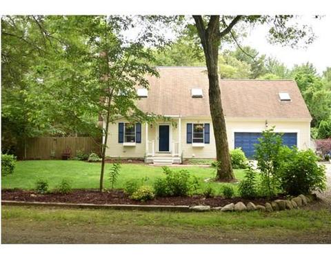 21 Quippish Rd, Mashpee, MA 02649 photo 1