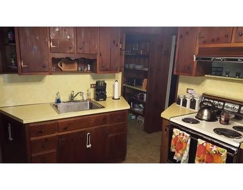 38 Schley St, Springfield, MA 01109 photo 9