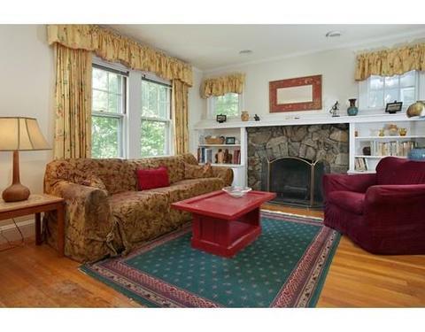 45 Pine Plain Rd, Wellesley, MA 02481 photo 2