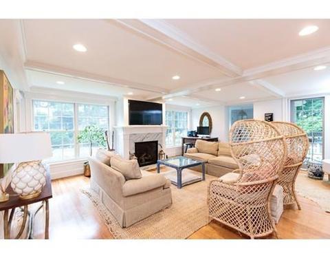 18 Cushing Rd, Wellesley, MA 02481 photo 8