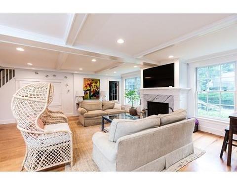 18 Cushing Rd, Wellesley, MA 02481 photo 10