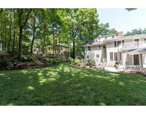 18 Cushing Rd, Wellesley, MA 02481 photo 17