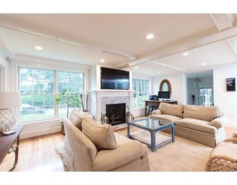 18 Cushing Rd, Wellesley, MA 02481 photo 12