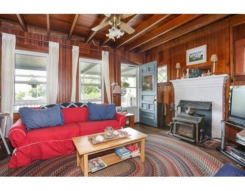 6 Gray St, Buzzards Bay, MA 02532 photo 7