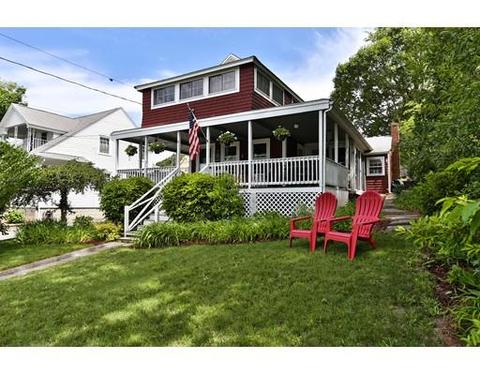 6 Gray St, Buzzards Bay, MA 02532 photo 2