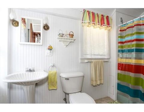 6 Gray St, Buzzards Bay, MA 02532 photo 13