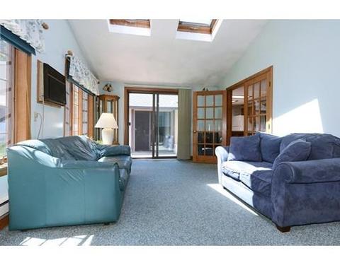 4 Auburn St, Danvers, MA 01923 photo 13