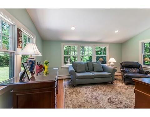 100 Windsor Rd, Needham, MA 02492 photo 12