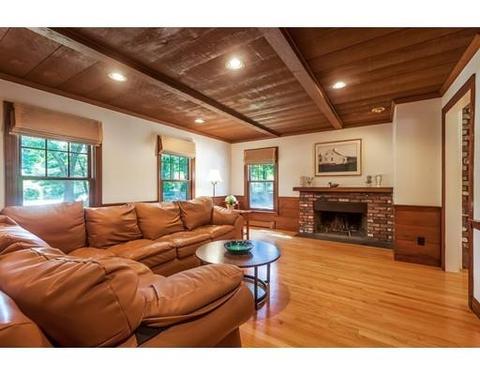 100 Windsor Rd, Needham, MA 02492 photo 8