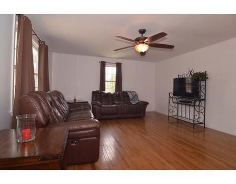 25 Villa Nova St #5, Woonsocket, RI 02895 photo 4