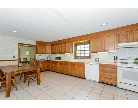 75 Carter Rd, Worcester, MA 01609 photo 8