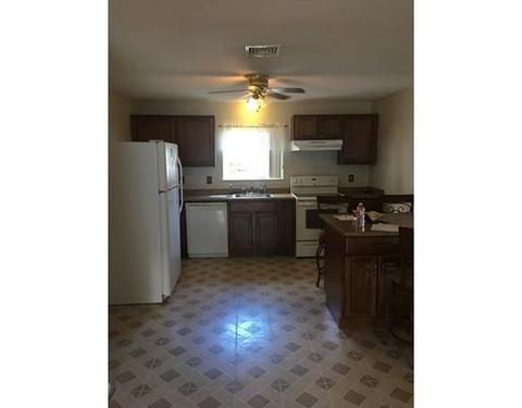 5455 N Main St #21D, Fall River, MA 02720 photo 3