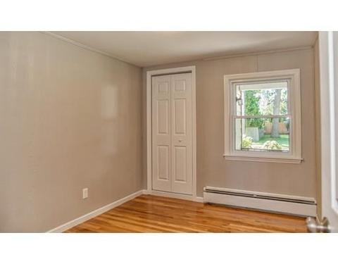 86 Mountainview St, Chicopee, MA 01020 photo 12