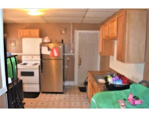 578 Armory St, Springfield, MA 01104 photo 18