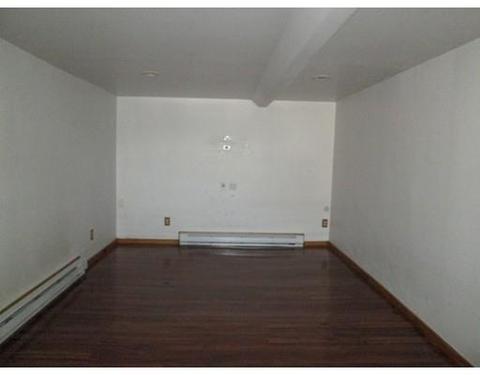 23 Bourne St, Worcester, MA 01606 photo 9