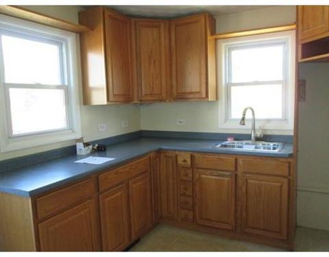 23 Bourne St, Worcester, MA 01606 photo 2
