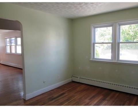 23 Bourne St, Worcester, MA 01606 photo 6