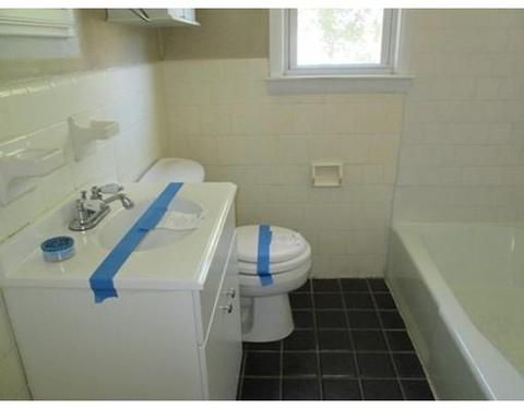 23 Bourne St, Worcester, MA 01606 photo 13