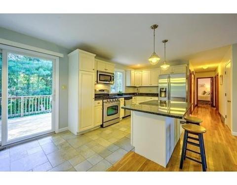 51 Quaker Run Rd, Mashpee, MA 02649 photo 9