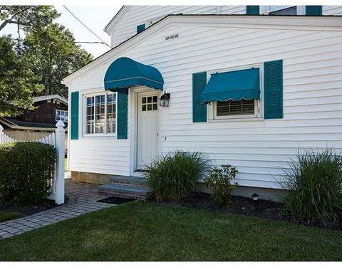 595 Harvard St, Fall River, MA 02720 photo 2