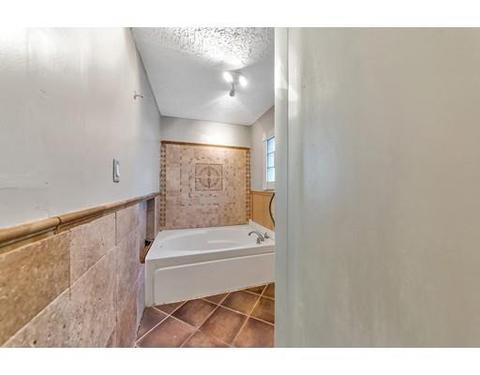 115 Edgemere Rd, Springfield, MA 01119 photo 12