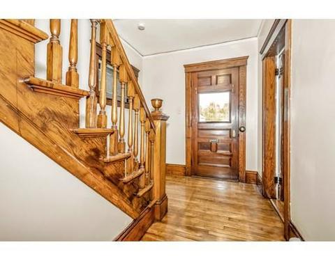 718 School St, Webster, MA 01570 photo 4