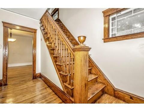718 School St, Webster, MA 01570 photo 3