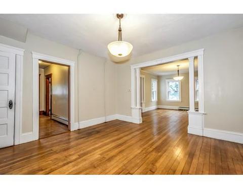 718 School St, Webster, MA 01570 photo 9