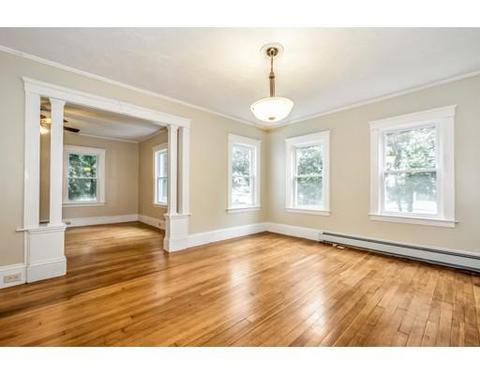 718 School St, Webster, MA 01570 photo 7