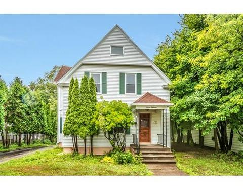 718 School St, Webster, MA 01570 photo 1