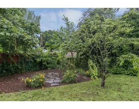 131 Harkness Ave, Springfield, MA 01118 photo 3