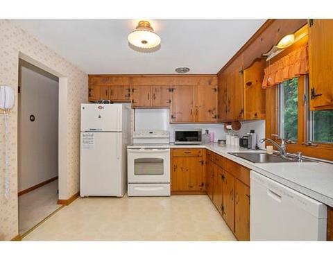 7 Robert Rd, Danvers, MA 01923 photo 12