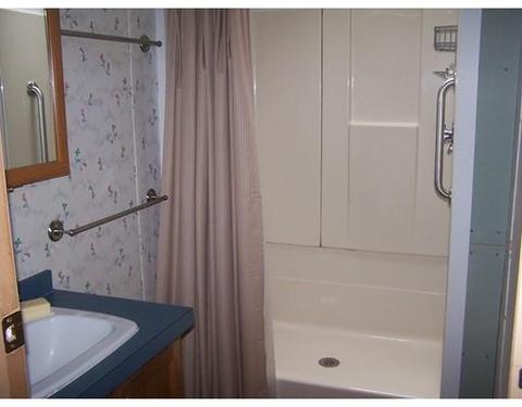 585 E River St, Orange, MA 01364 photo 16