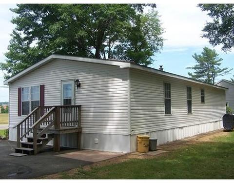 585 E River St, Orange, MA 01364 photo 4