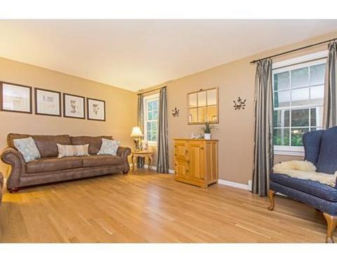 12 Farrar Rd, Upton, MA 01568 photo 3