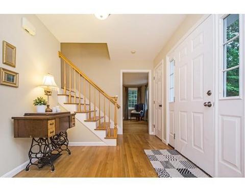 12 Farrar Rd, Upton, MA 01568 photo 2