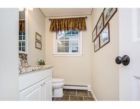 12 Farrar Rd, Upton, MA 01568 photo 16