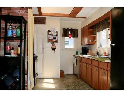 8 Sylvan St, Gloucester, MA 01930 photo 18