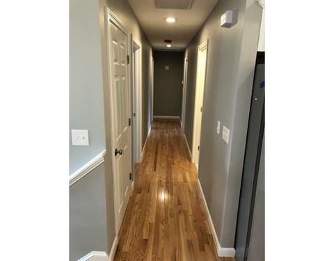 4 Maurice St, Worcester, MA 01604 photo 9